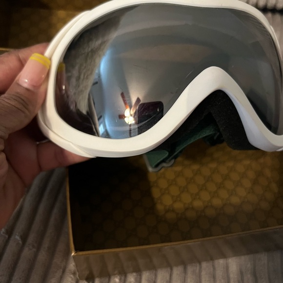 GUCCI
Ski Goggles White - Picture 6 of 8